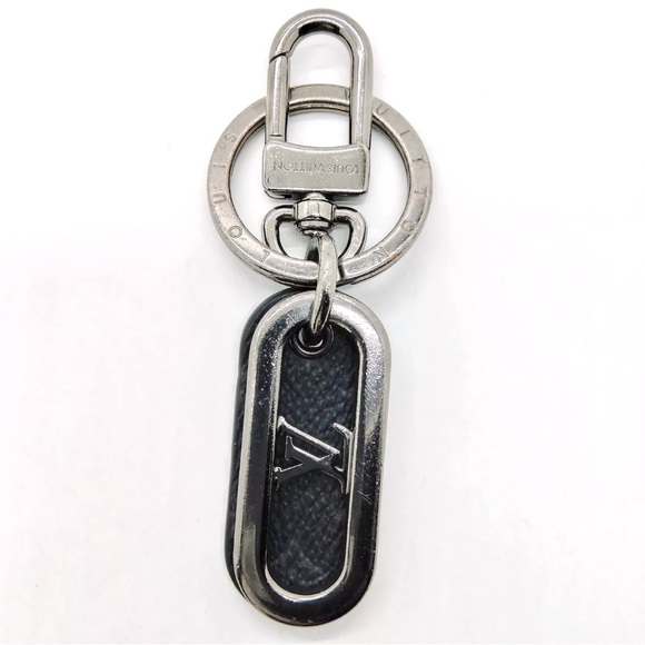 Auth Louis Vuitton Keychain Padded Circle Bag Charm Monogram LV - on sale LV now - Picture 3 of 8